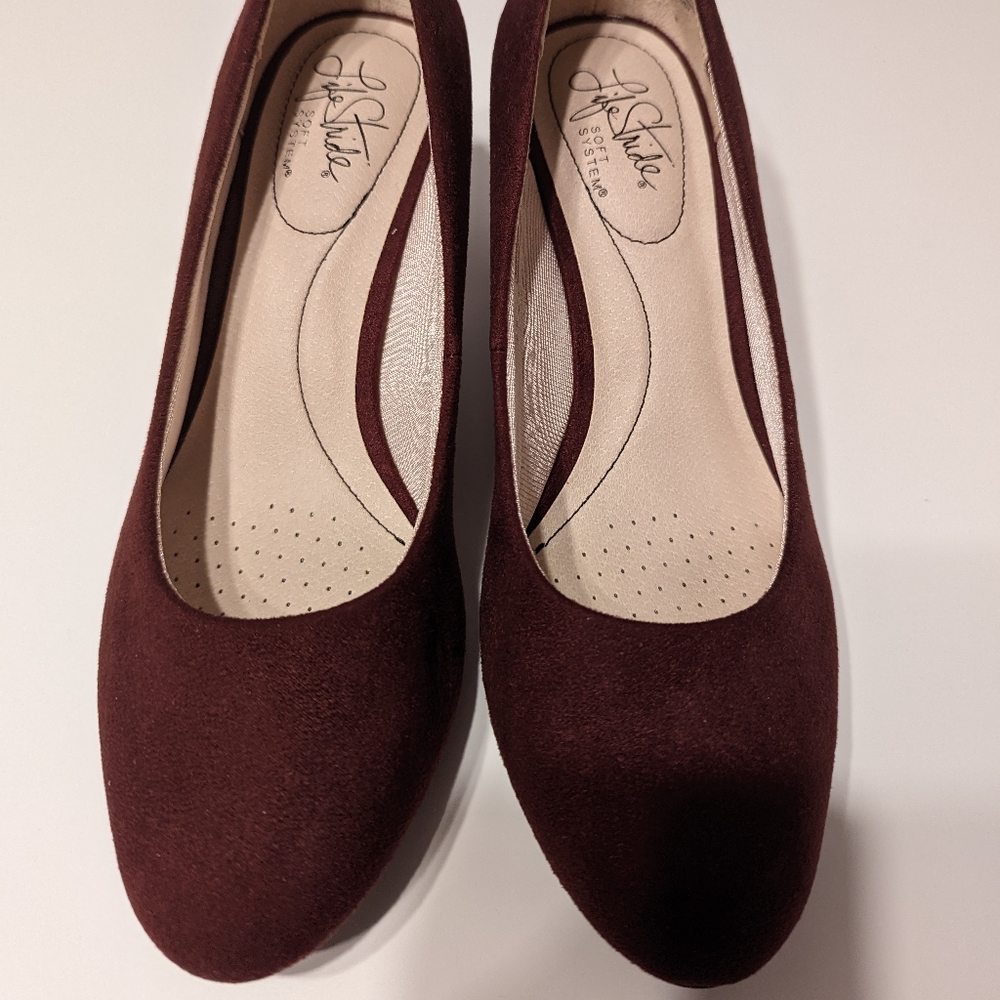 🆕 Life Stride Soft System Wine Color Pumps Size 8M